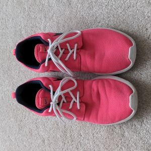 Women's Nike Roshe One Sneakers